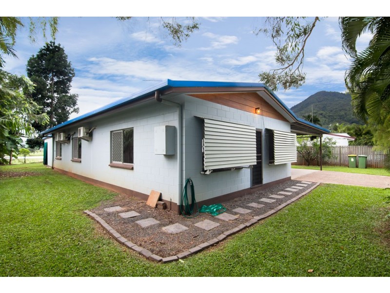 44 Impey Street, Caravonica QLD 4878