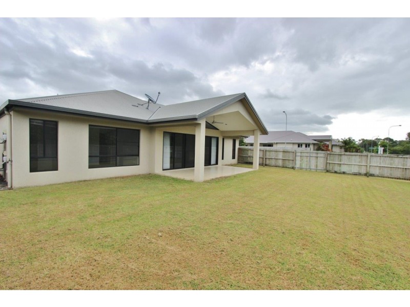 30 Quartzborough Promenade, Trinity Park QLD 4879