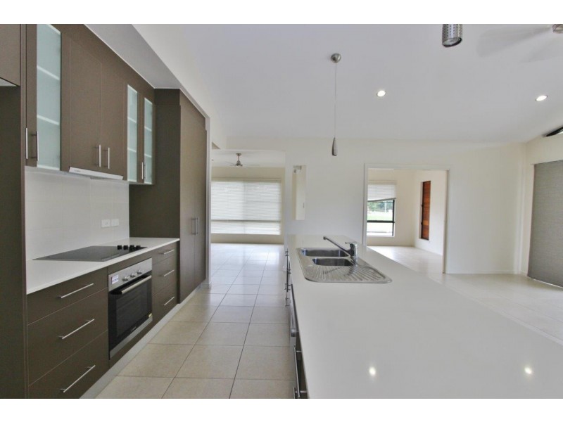 30 Quartzborough Promenade, Trinity Park QLD 4879