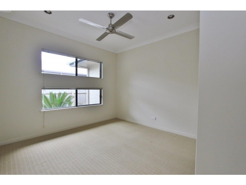 30 Quartzborough Promenade, Trinity Park QLD 4879