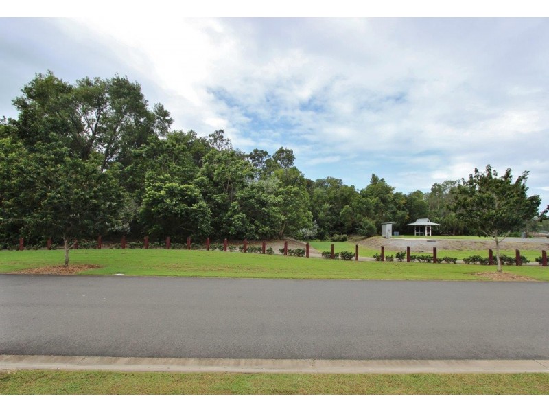 30 Quartzborough Promenade, Trinity Park QLD 4879