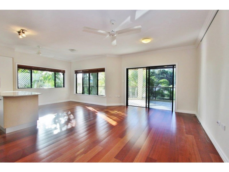 4/11 Rutherford Street, Yorkeys Knob QLD 4878