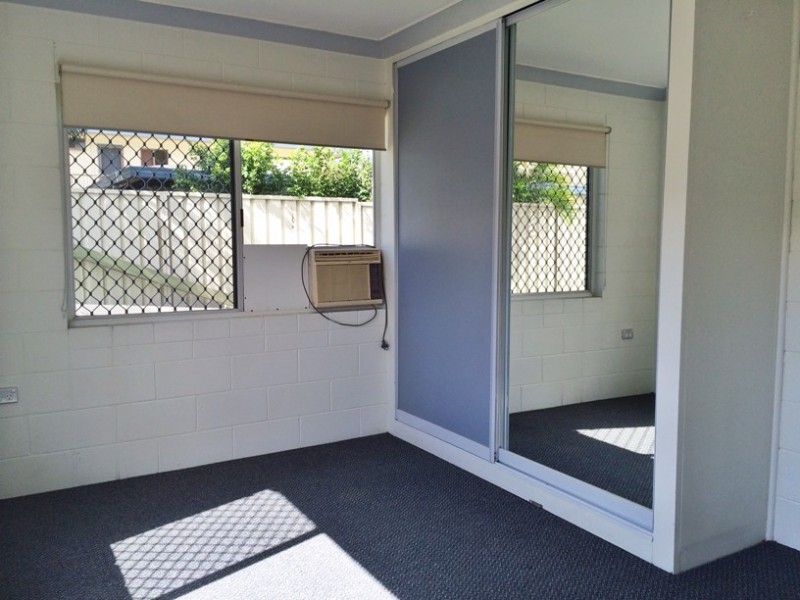 2/20 Jensen Street, Manoora QLD 4870