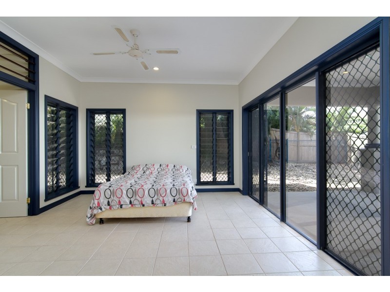 Trinity Beach QLD 4879