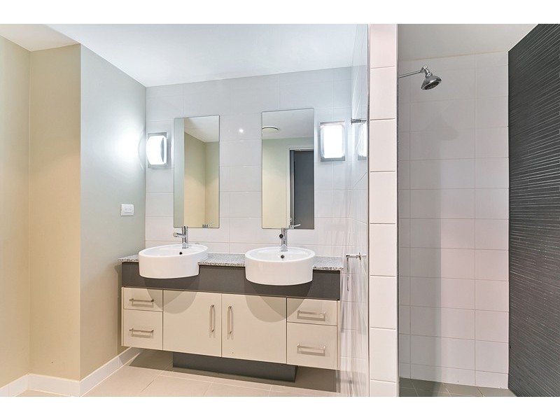 Kewarra Beach QLD 4879