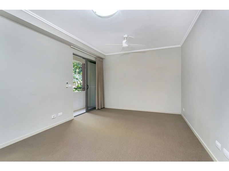 Kewarra Beach QLD 4879