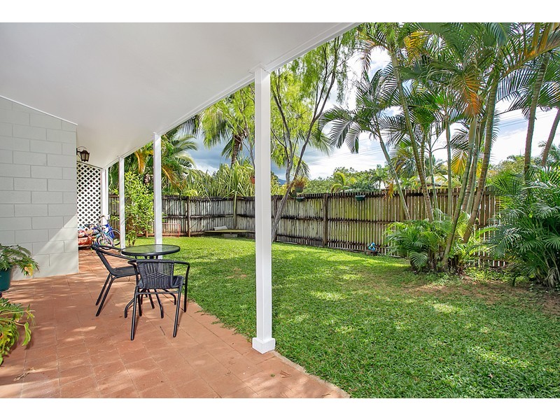 7b Madang Street, Trinity Beach QLD 4879