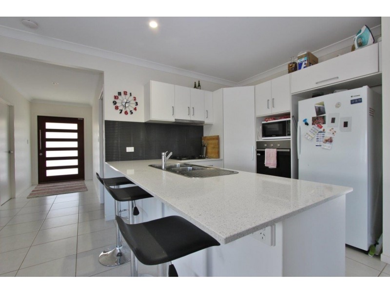 24 Landsborough Drive, Smithfield QLD 4878