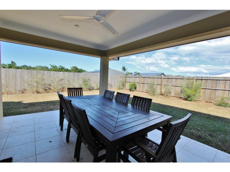 24 Landsborough Drive, Smithfield QLD 4878