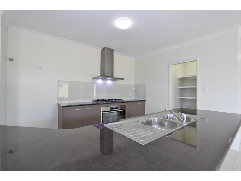 19 Munburra Parade, Smithfield QLD 4878