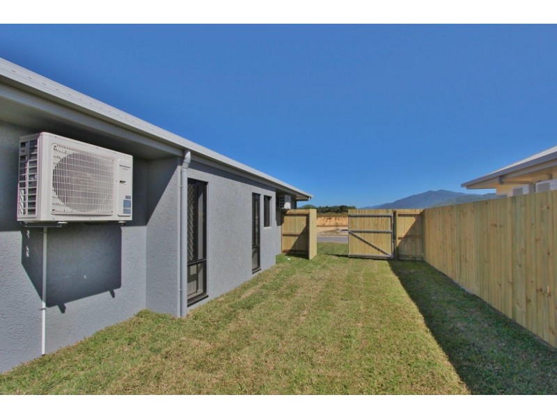 19 Munburra Parade, Smithfield QLD 4878