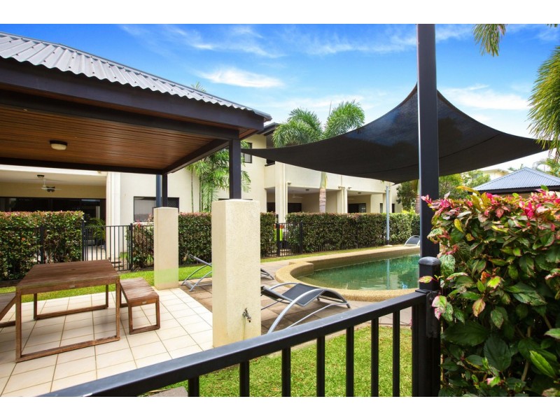 11/12 Oyster Court, Trinity Beach QLD 4879