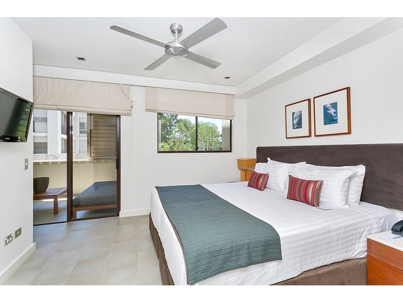Palm Cove QLD 4879