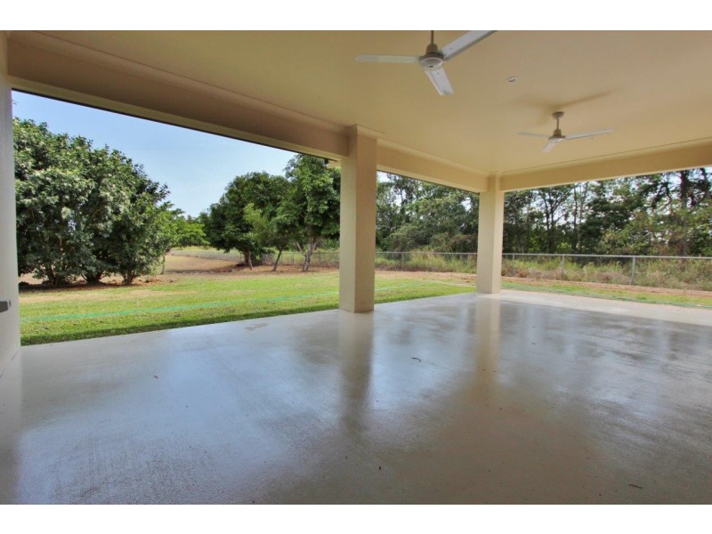 33 Hockey Ave, Smithfield QLD 4878