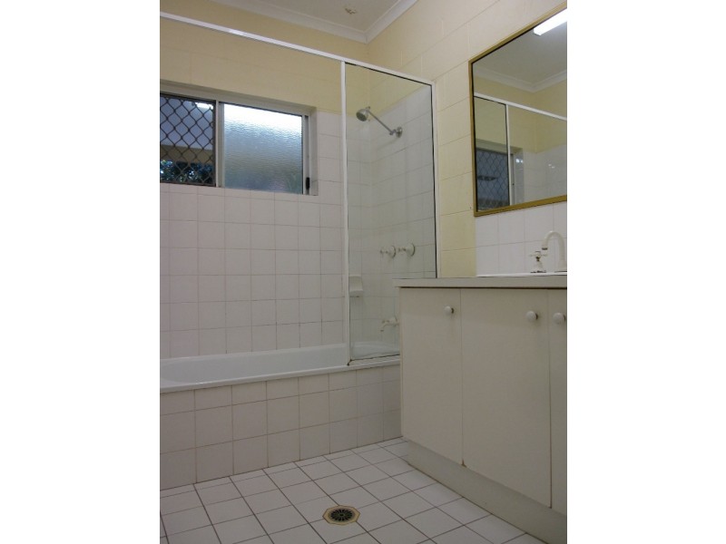 Kewarra Beach QLD 4879