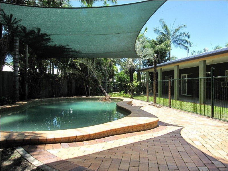 Kewarra Beach QLD 4879