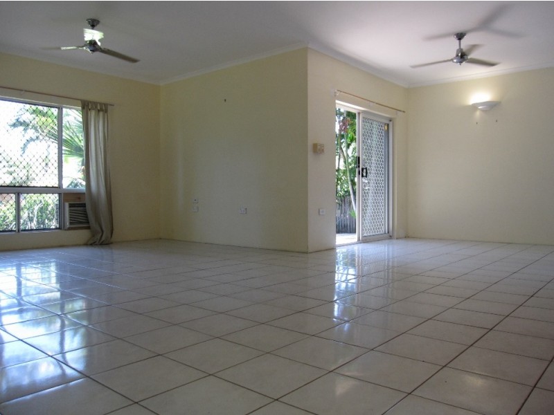 Kewarra Beach QLD 4879