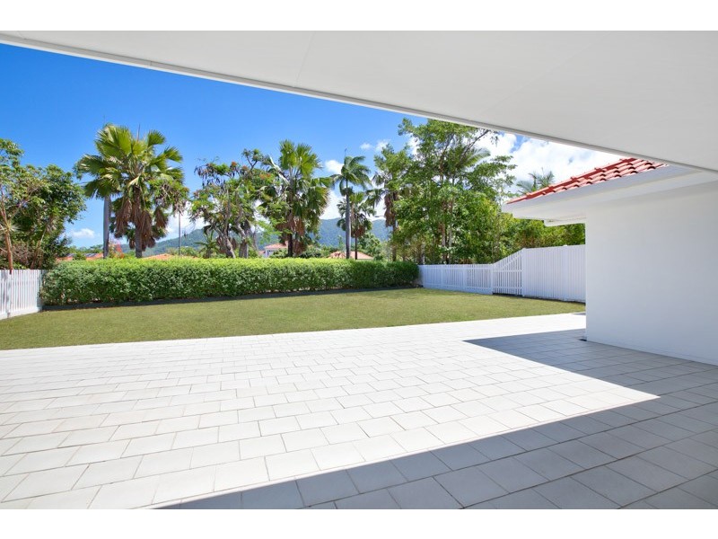 14 Stream Avenue, Kewarra Beach QLD 4879