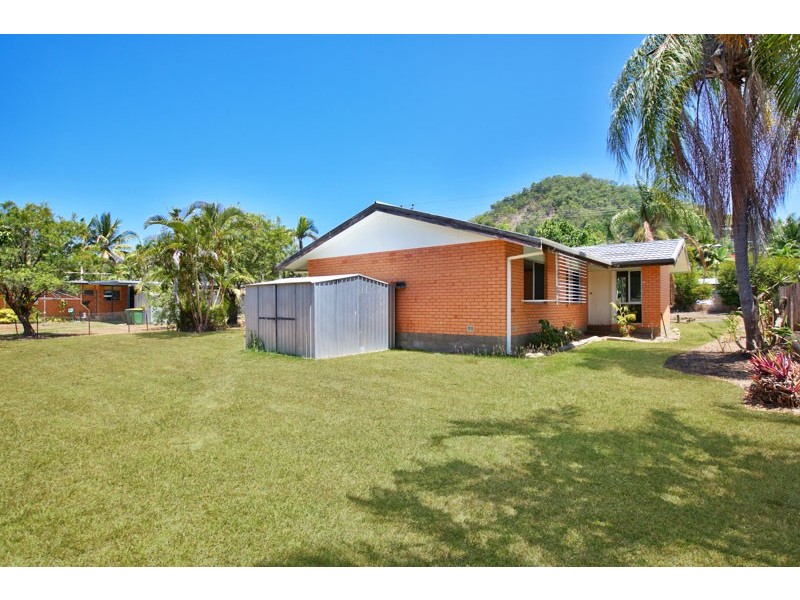 8 Lae Street, Trinity Beach QLD 4879
