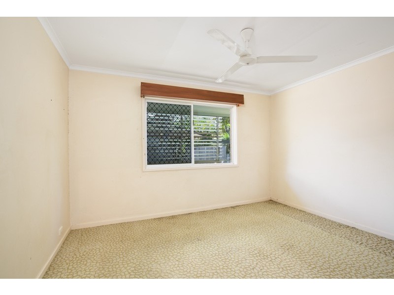 8 Lae Street, Trinity Beach QLD 4879