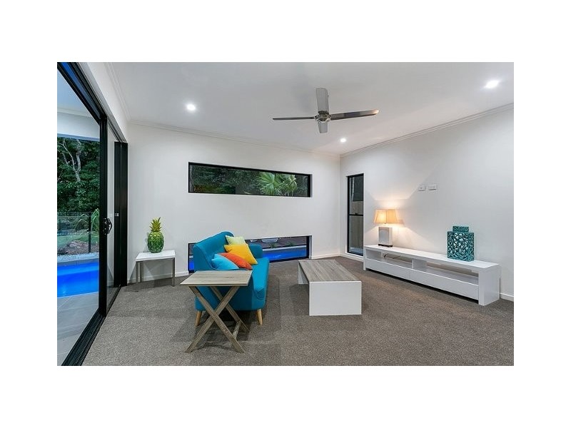 Palm Cove QLD 4879