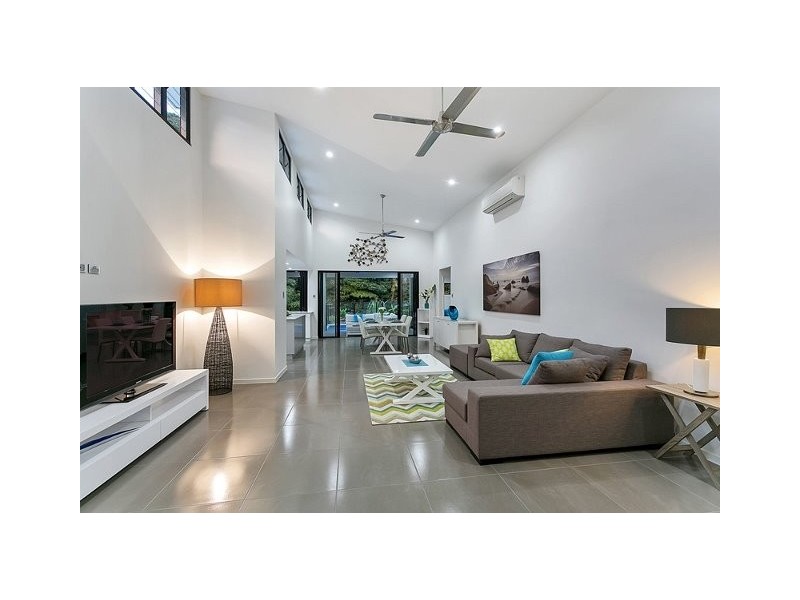 Palm Cove QLD 4879