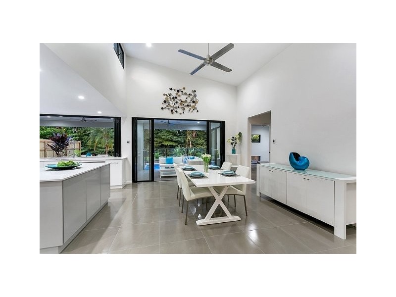 Palm Cove QLD 4879