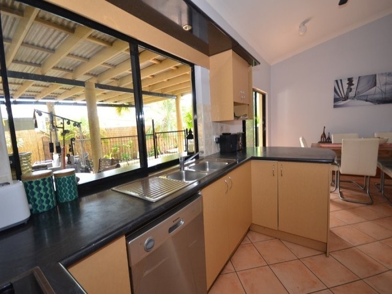 14 Mercurio Street, White Rock QLD 4868