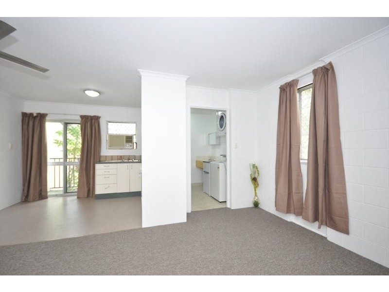 11/394 Mayers Street, Edge Hill QLD 4870
