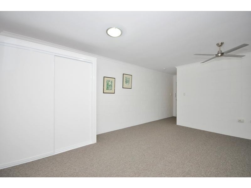 11/394 Mayers Street, Edge Hill QLD 4870