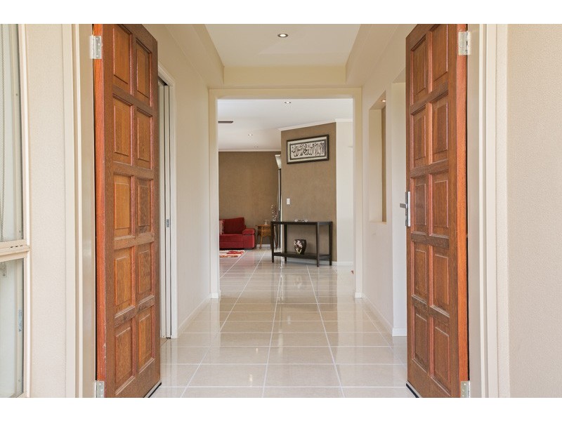 27 Hetherton Street, Smithfield QLD 4878