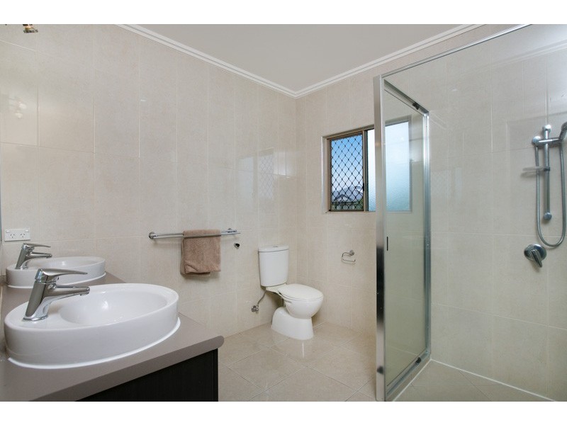 27 Hetherton Street, Smithfield QLD 4878