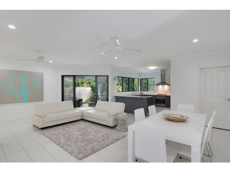 Trinity Beach QLD 4879