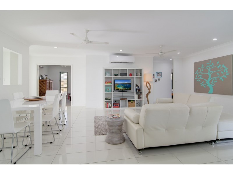 Trinity Beach QLD 4879