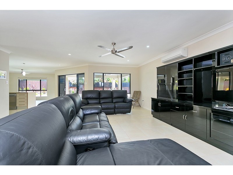 Kewarra Beach QLD 4879