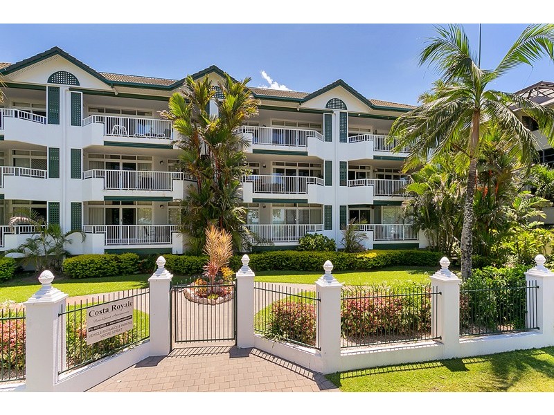 Trinity Beach QLD 4879
