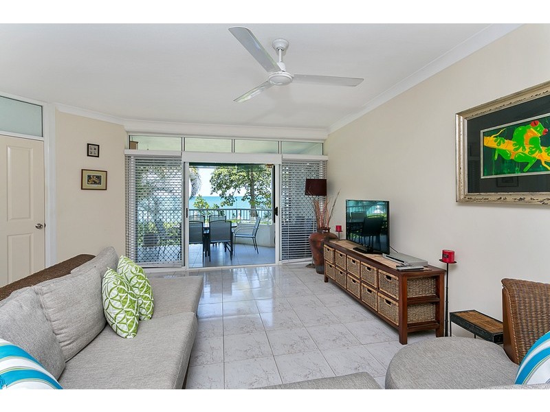 Trinity Beach QLD 4879
