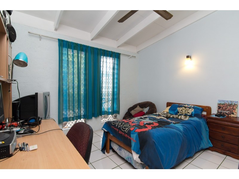 Yorkeys Knob QLD 4878