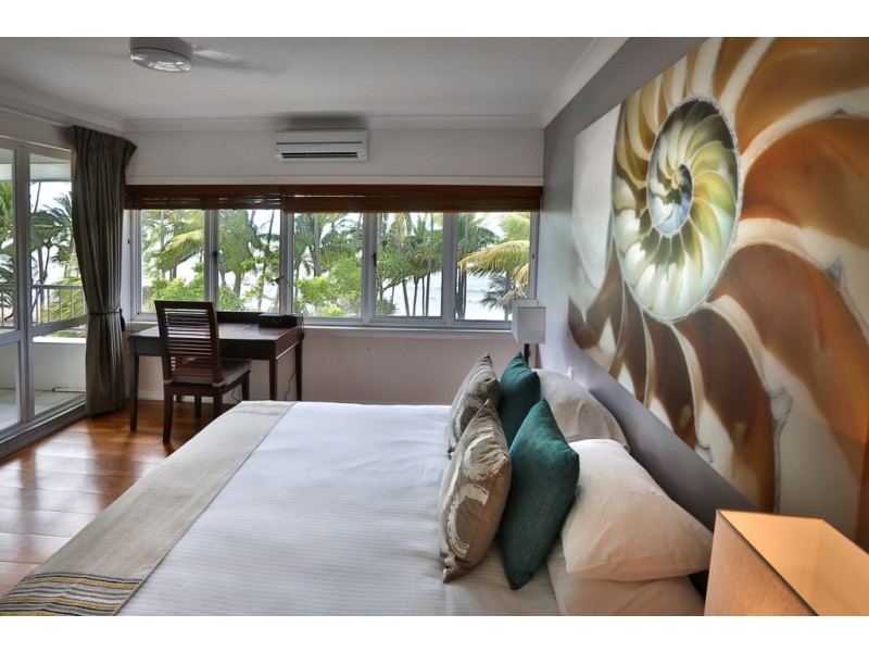 25/9 Veivers Road, Palm Cove QLD 4879