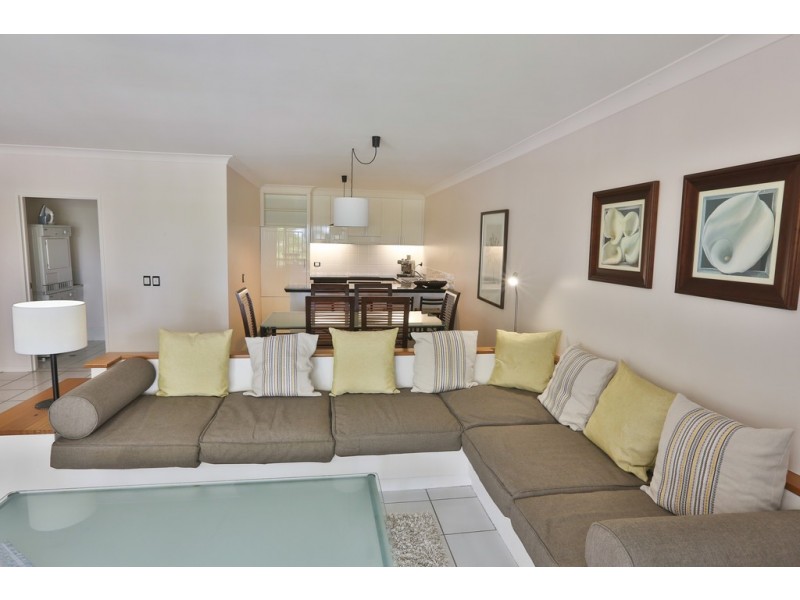 25/9 Veivers Road, Palm Cove QLD 4879