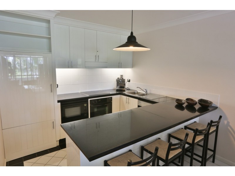 25/9 Veivers Road, Palm Cove QLD 4879