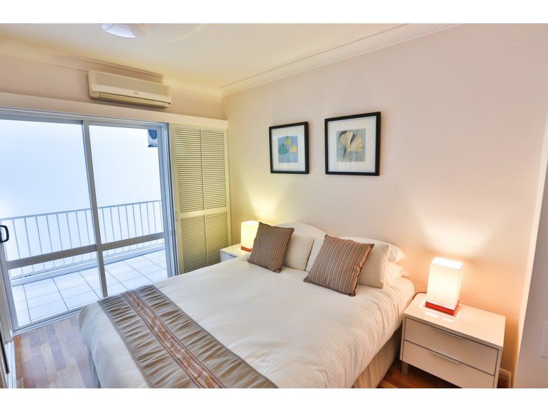 25/9 Veivers Road, Palm Cove QLD 4879