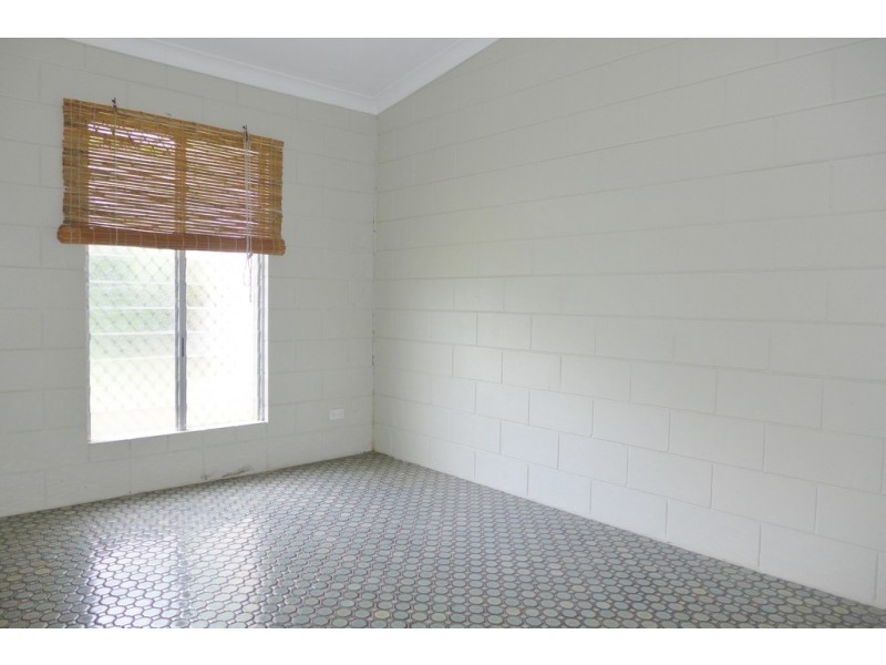 1/23-25 Mimosa Street, Holloways Beach QLD 4878