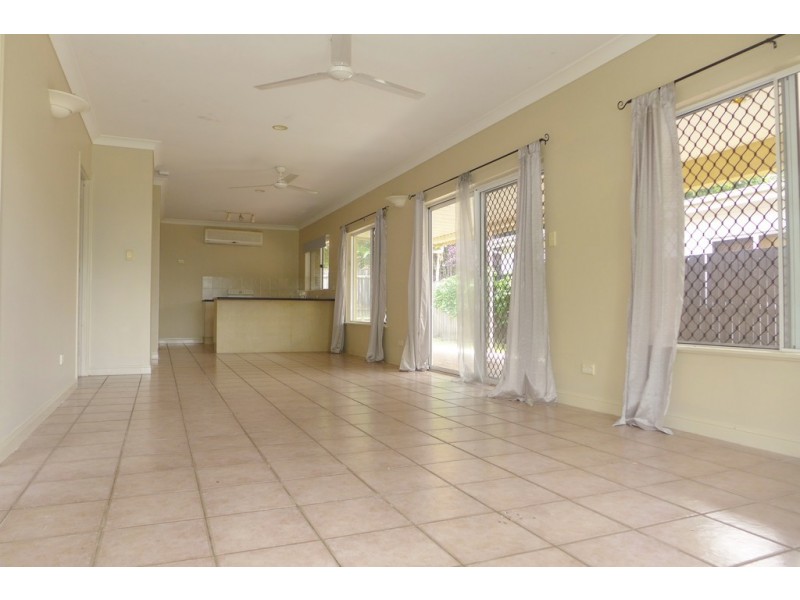 3 Toolong Close, Smithfield QLD 4878