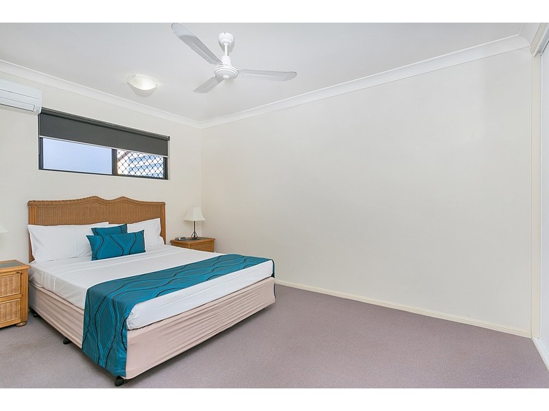 39/255 Lake Street, Cairns North QLD 4870