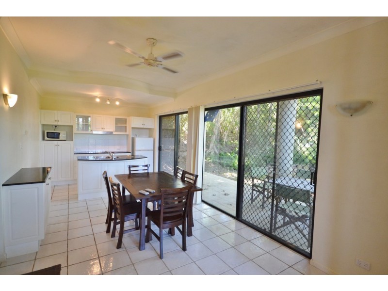 21/106 Moore Street, Trinity Beach QLD 4879