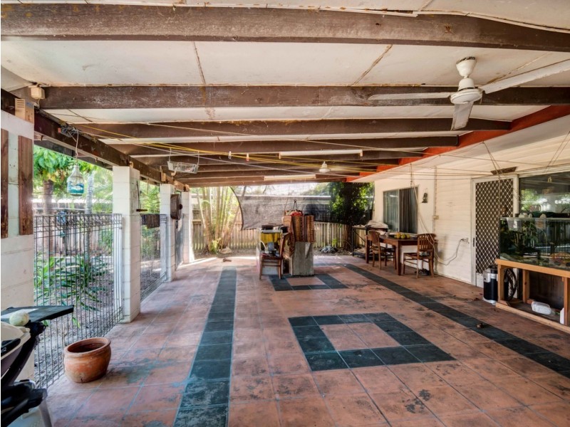 3 Golf St, Yorkeys Knob QLD 4878