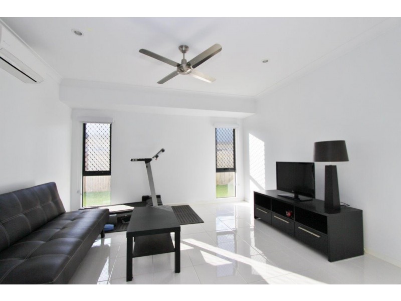 14 Munburra Parade, Smithfield QLD 4878