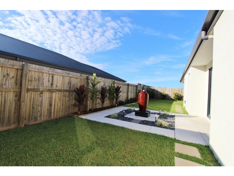 14 Munburra Parade, Smithfield QLD 4878