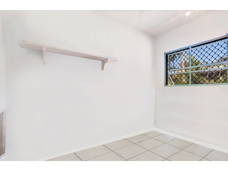 18 Hermes Close, Mooroobool QLD 4870